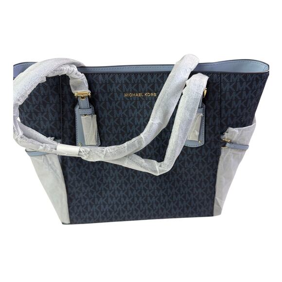 Michael Kors BNWT Voyager EW Tote Admiral /PLBlue inside Zip pocket Slip Pockets - Picture 1 of 10